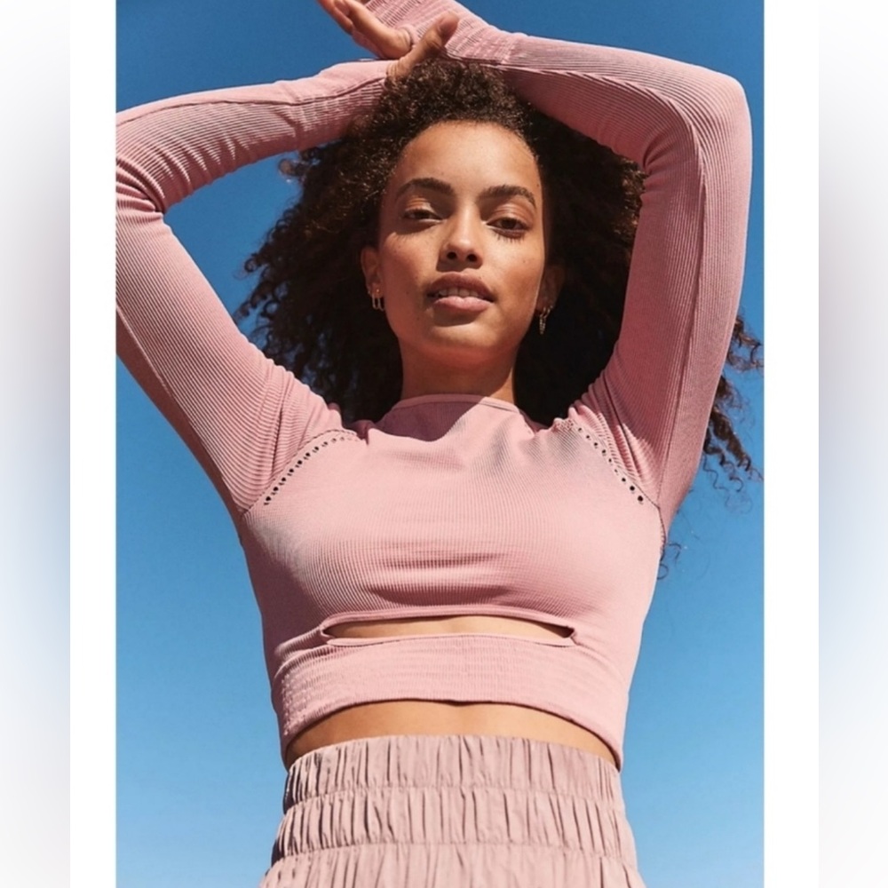 Free people cut it out long sleeve top XS/S